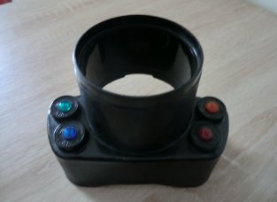 Prodám kryt tachometru s kontrolkami jawa634. cena.249.-kč